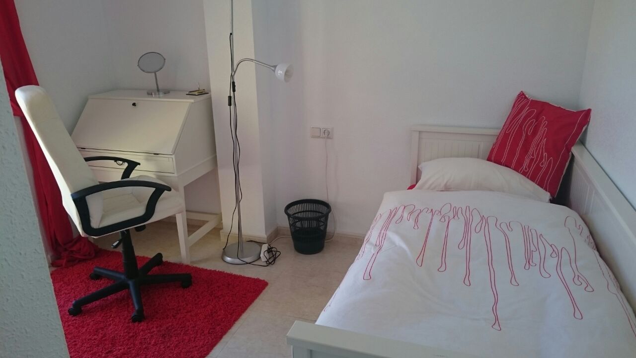 Red room.JPG